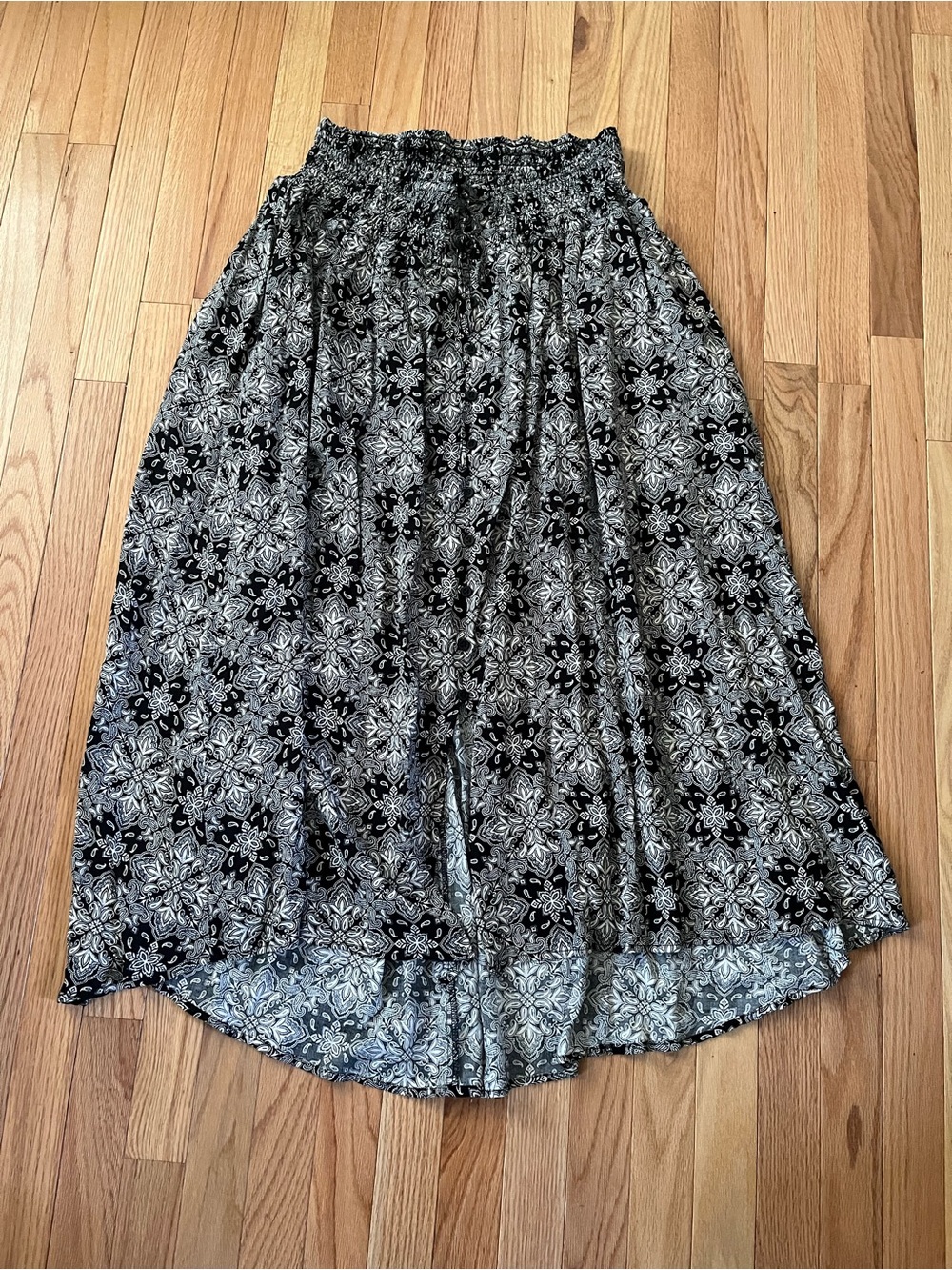 Torrid Black White Paisley Boho Midi Skirt 2X Cottagecore Elastic Waist NWT